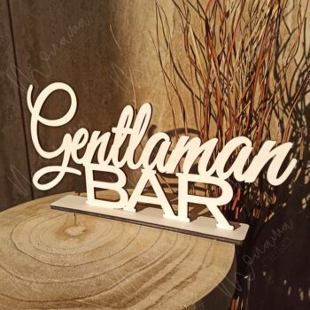 Drevený nápis Gentleman bar
