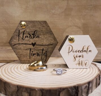 SET Krabička na obrúčky a zásnubný prsteň s machom