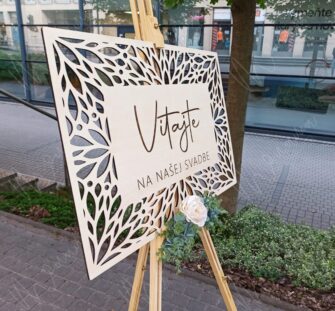 Drevená uvítacia tabuľa 